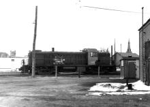 DERS-2b #0502; Fireman's side, Taunton, MA in the 1960's.  McGinnis scheme
