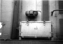 RS-3 cab signal box detail, side view.