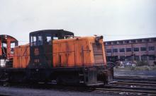 GE 44 tonner orange and green